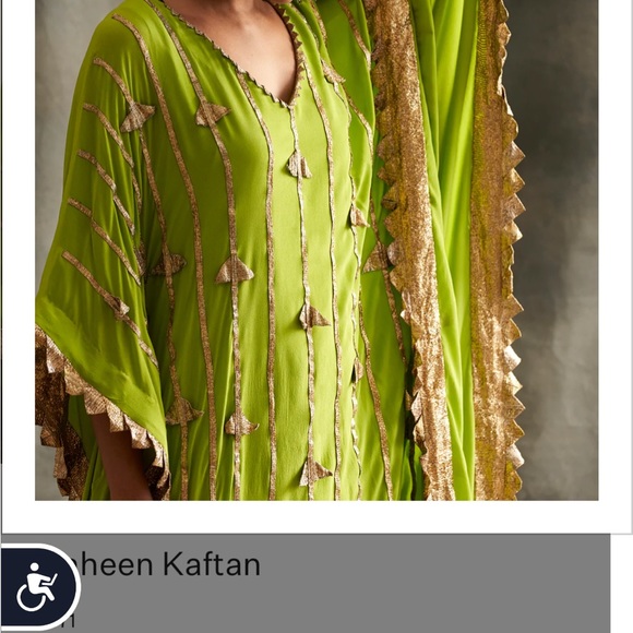 Beautiful floor length green kaftan with embroidered handmade lampi triangles. - Picture 2 of 14